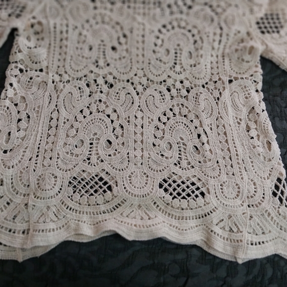 KEREN HART Women Size M Crochet Cream Lace Top - Picture 13 of 16